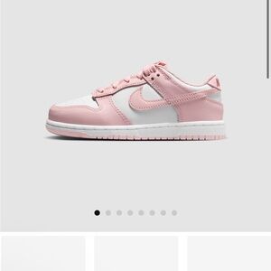Nike DUNKS - Kids Sneakers in Pink and White